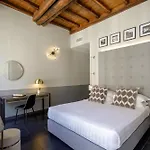 Condotti Boutique מלון 4*