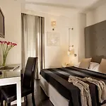 Condotti Boutique 4*