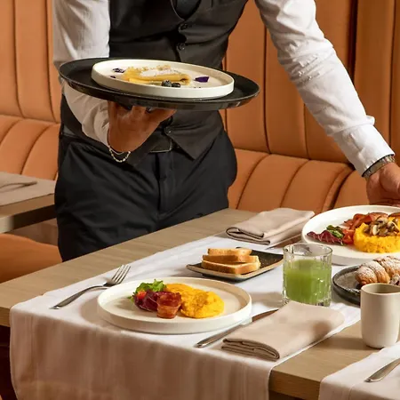 Condotti Boutique 4*