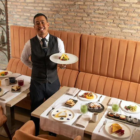 Condotti Boutique Hotel