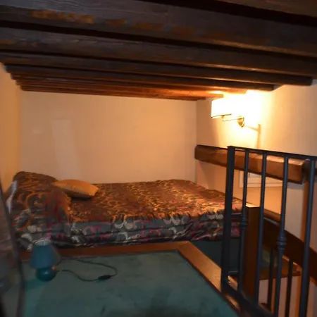 Condotti Boutique 4*