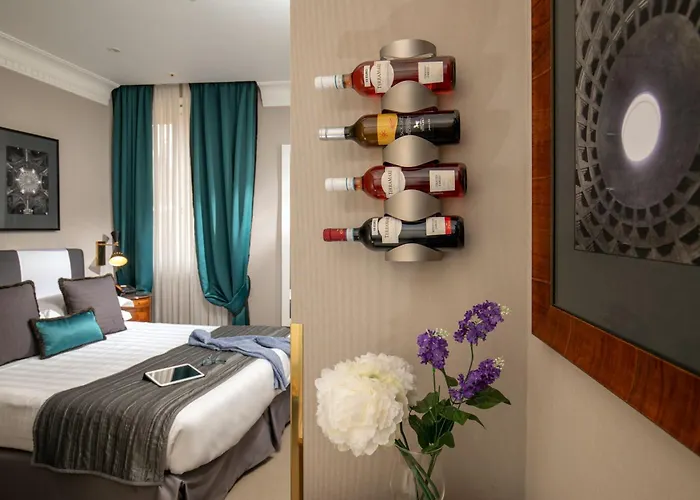 Condotti Boutique 4*