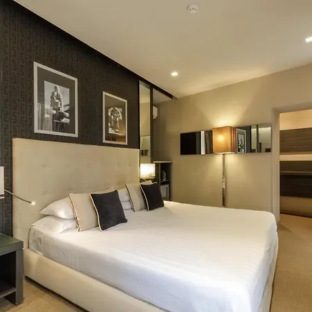 Condotti Boutique 4*